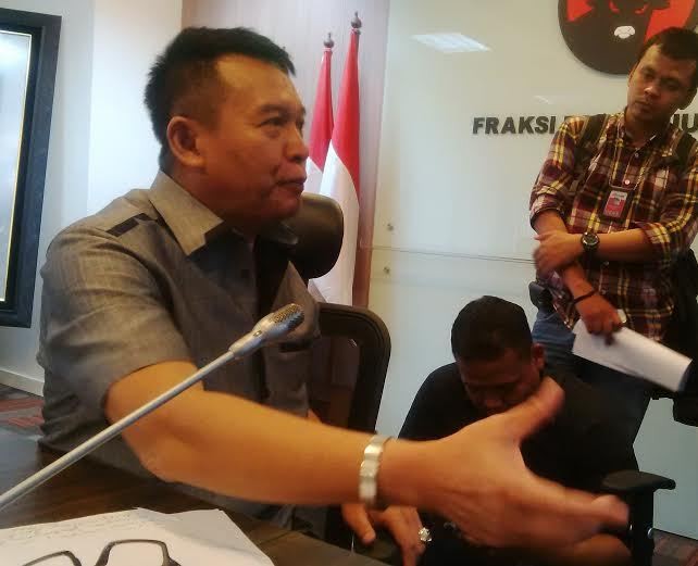 Anggota Komisi I: SMS Rayuan Maut Pelacuran Harus Disetop!