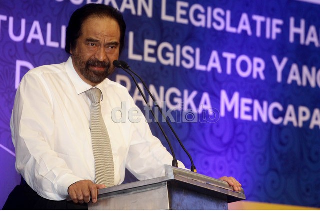 Surya Paloh Bicara Isu Reshuffle Kabinet Kerja