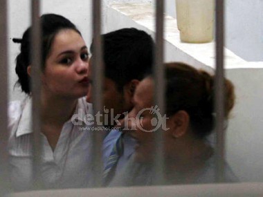 Soal Inisial JD = Jennifer Dunn, Sunan Kalijaga: Saya Tak Pernah Jadi Pelanggan