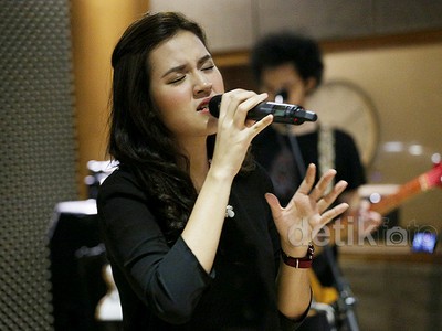 Mengintip Persiapan Raisa Jelang Konser Tunggal