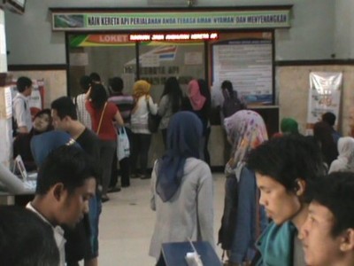 Tiket KA Lebaran di Daops IX Jember Ludes