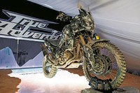 Mesin 1.000 cc parallel twin yang diusungnya dilengkapi transmisi dual cluth option. Istimewa/dok Motorcycle.com.     