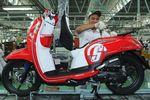 Honda Luncurkan Scoopy eSP