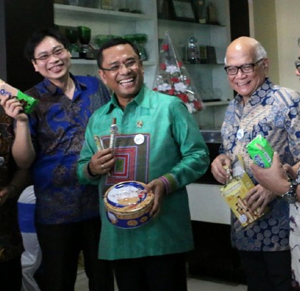 Menperin: Orang RI Malas Pakai Barang Merek Lokal Karena Gengsi
