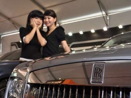 Setelah Phantom, Ghost dan Wraith, Kini Rolls-Royce Siapkan Dawn Baru