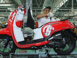 Pasar Motor Lesu, Motor Matik Honda Masih Dibeli Orang