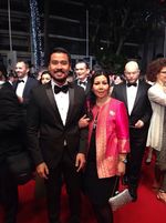 Chicco Jerikho Selfie Bareng Salma Hayek di Festival Film Cannes 2015