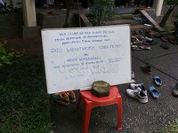 Rencananya, jenazah akan dimakamkan di TPU Tanah Kusir, Jalan Bintaro Raya No. 1, Jakarta Selatan.