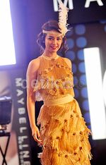 Velove Vexia Cantik Bergaya ala Gatsby