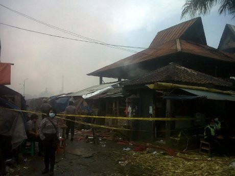 Sembilan Jam Api Berkobar, Pasar Lembang Luluh Lantak
