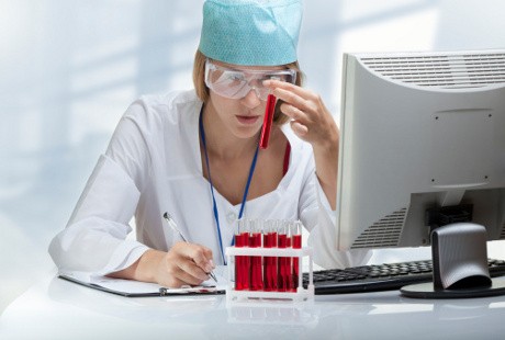 Studi: Risiko Kanker Darah pada Anak Dipengaruhi Oleh Usia Sang Ayah