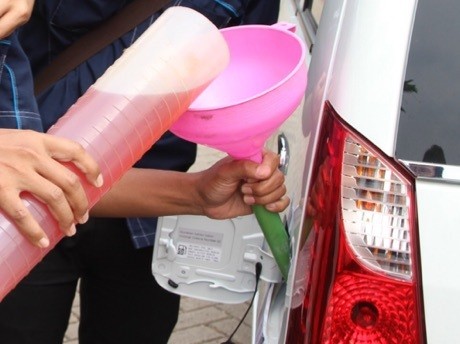 2017, Konsumsi BBM Mobil di India Harus di Atas 18,2 Km per Liter