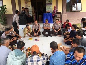 Saat Polisi Berupaya Jadi Penyuluh Pertanian di Daerah Perbatasan di Kalbar