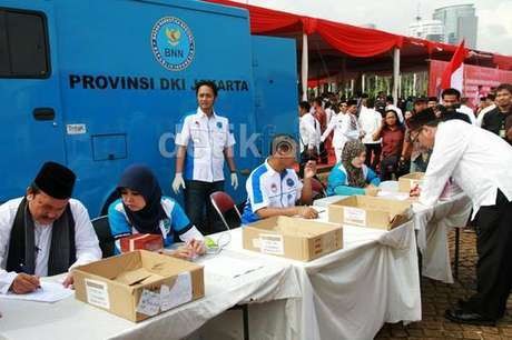 649 PNS Eselon III dan IV Ikuti Tes Urine Dadakan BNN DKI