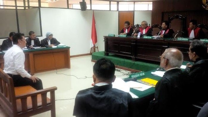 Direktur PT Soegih Interjaya Didakwa Suap Eks Pejabat Pertamina USD 190 Ribu