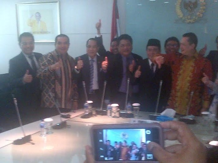 Bamsoet: Kita Minta Agung Cs Secara Ksatria Meninggalkan Kantor Golkar
