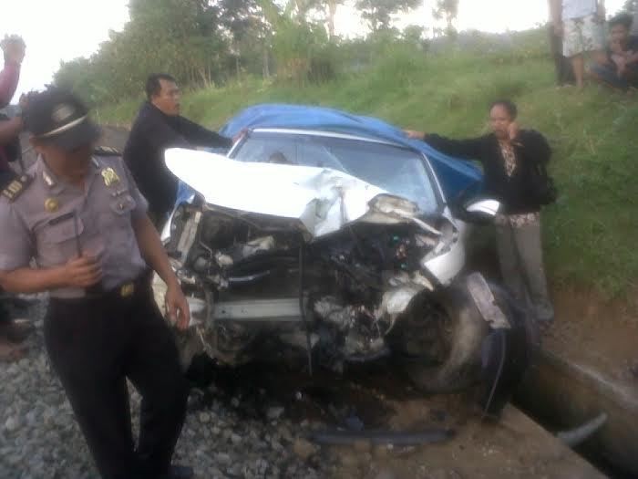 Crewnya Disambar KA Saat Bikin Film, Hanung Bramantyo Akan Temui Bupati