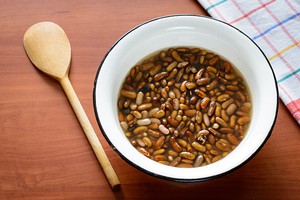 Merebus Beragam Jenis Kacang Kering