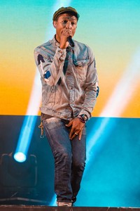 Pharrell Williams berhasil memenangkan tiga penghargaan yakni, Top R&B Song, Top R&B Artis, dan Top R&B Album. Mauricio Santana/Getty Images/detikFoto.