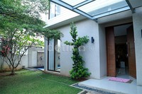 Resort modern adalah konsep yang sudah dipikirkannya matang-matang.