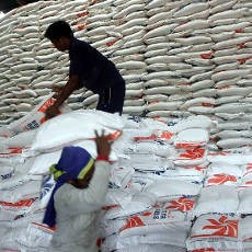 Bulog Jamin Stok Beras Jatim Aman Saat Puasa dan Lebaran