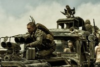 Tak hanya itu, komposer asal Belanda Junkie XL lewat alunan musiknya semakin menambah keseruan serta sanggup memompa adrenalin. (Dok Warner Bros. Pictures)