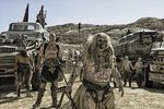 Full Action yang Intens dan Realistis di 'Mad Max: Fury Road'