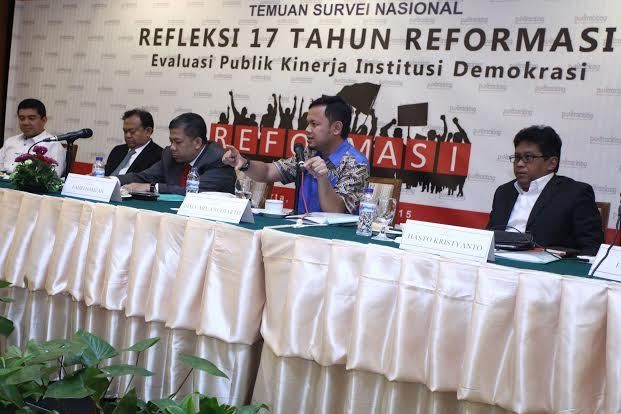 Survei Kinerja Lembaga: KPK Paling Memuaskan, DPR Mengecewakan