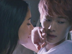 Pesta, Dansa dan Cinta di Video View SHINee