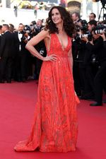 Anggun dan Seksi, Parade Artis di Festival Film Cannes Hari Ke-6