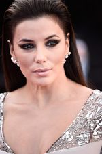 Eva Longoria Tanpa Underwear di Festival Film Cannes