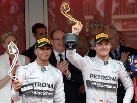 Hamilton Kenang Insiden Terkait Rosberg di Monako Musim Lalu