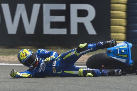 Aleix Espargaro Akan Jalani Operasi Ibu Jari