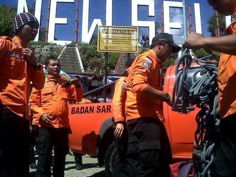 Kisah-kisah di Balik Suksesnya Tim SAR Angkat Jenazah Erri