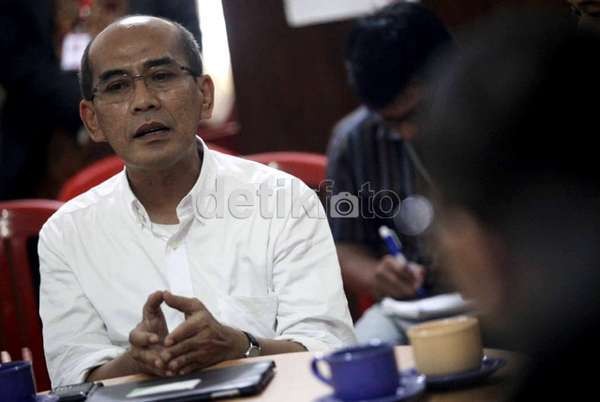 Faisal Basri: Terlalu Naif Presiden Tak Tahu Menterinya Mau Bubarkan Petral