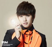 Ini 5 Vokalis Boyband KPop Paling Top di 2015