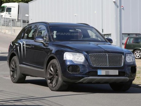 Pengujian Crossover Bentley Masuk ke Tahap Akhir