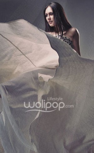 Klasik dan Maskulin, Gaya Jam Tangan Favorit Wulan Guritno