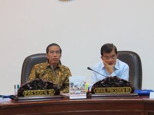 Jokowi dan JK Kumpulkan Para Menteri Bahas LRT dan Investasi Asing