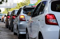 Iring-iringan mobil peserta Datsun Risers Expedition (DRE) saat tiba di Cirebon.