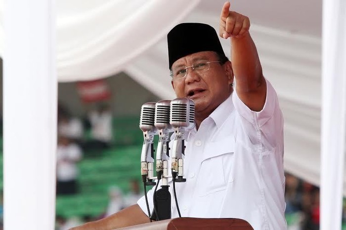 Prabowo Berkicau Rayakan 1 Tahun KMP