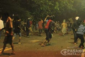 Imbas Tawuran di Klender, Sempat Terjadi Antrean KRL Bekasi-Jakarta