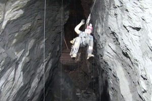 Ekstrem! Akan Dibuka Wahana Flying Fox Terbesar Dalam Gua