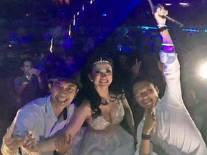 Foto Seksi Terbaru Amel Alvi Saat Nge-DJ Tadi Malam