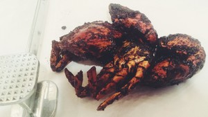 Warga Jakarta Selatan Kini Bisa Menikmati Kepiting Papua Olahan Cranky Crab
