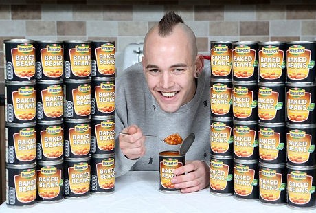 Punya Kebiasaan Aneh, Pria Ini Cuma Mau Makan Kacang Seumur Hidupnya