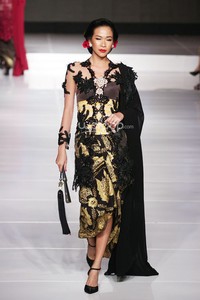 Adjie Notonegoro Kebaya Nusantara. Jakarta Fashion & Food Festival 2015 at Ballroom Harris Hotel. Kelapa Gading. Jakarta. [Foto: Mohammad Abduh/Wolipop]