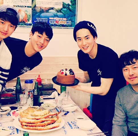 Suho EXO Rayakan Ulang Tahun di Lokasi Syuting Glory Day