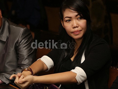 Meski Sakit Hati, Devi Janji Tak Akan Umbar Aib Krisna Mukti