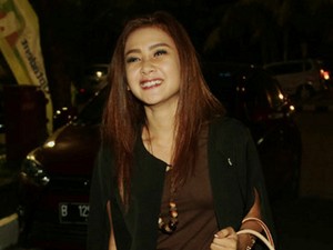 Cerita Cita Citata Kecanduan Selfie